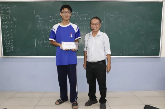 Trao thưởng Khóa Hè 2024-2025